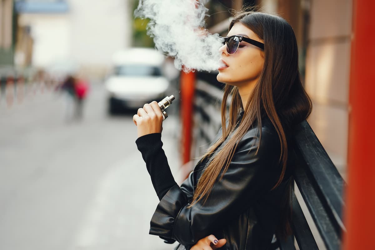 La cigarette électronique aide-t-elle à maigrir ?
