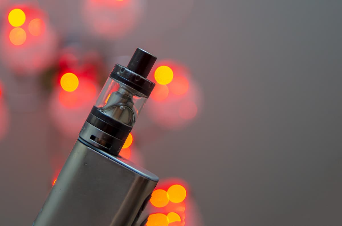 Comment bien choisir une vapoteuse pour arrêter de fumer ?