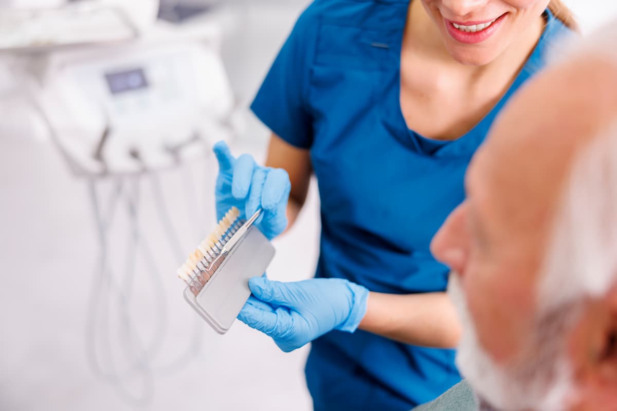 Tout savoir sur les facettes dentaires